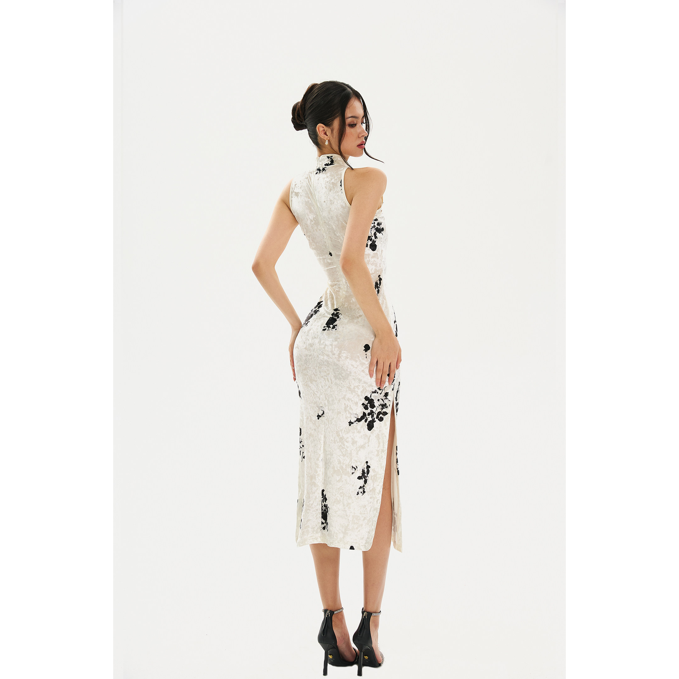 The Ink-Stained Velvet Cheongsam dress